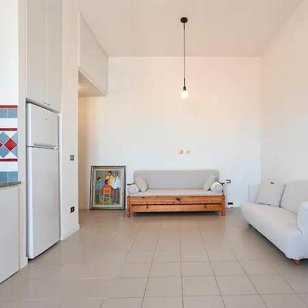 شقة View Flat ألغيرو